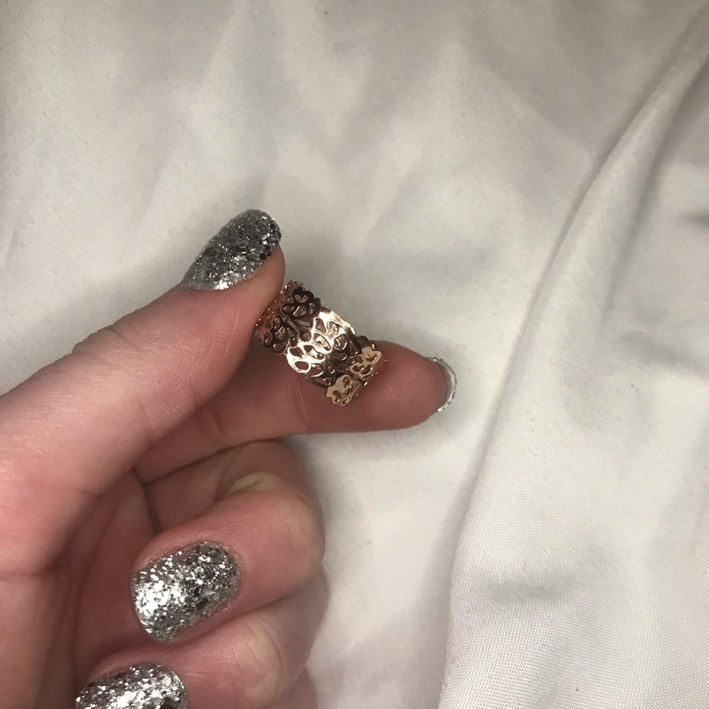 Rose gold ring